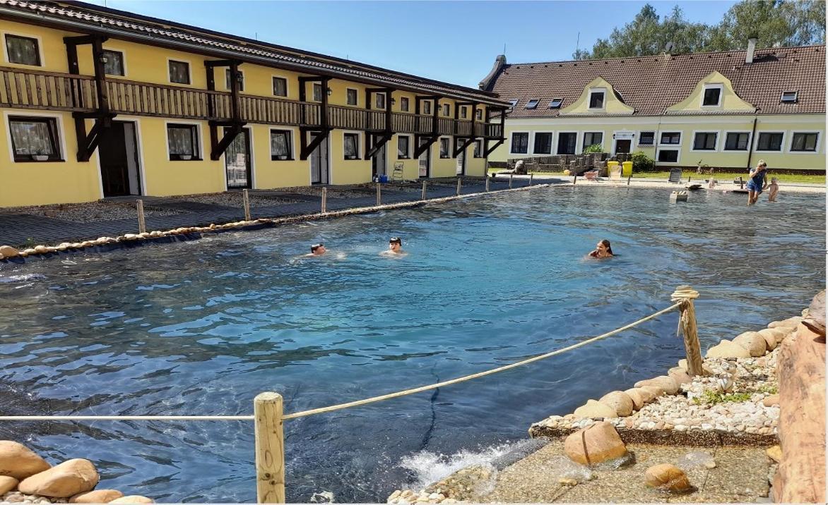 Blatsky Dvur Veselí nad Luznicí Exterior foto
